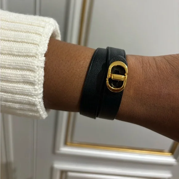 【DIOR】 30 MONTAIGNE double bracelet Black Pre-Owned Christian Dior Bracelet 30 Montaigne Double Size S